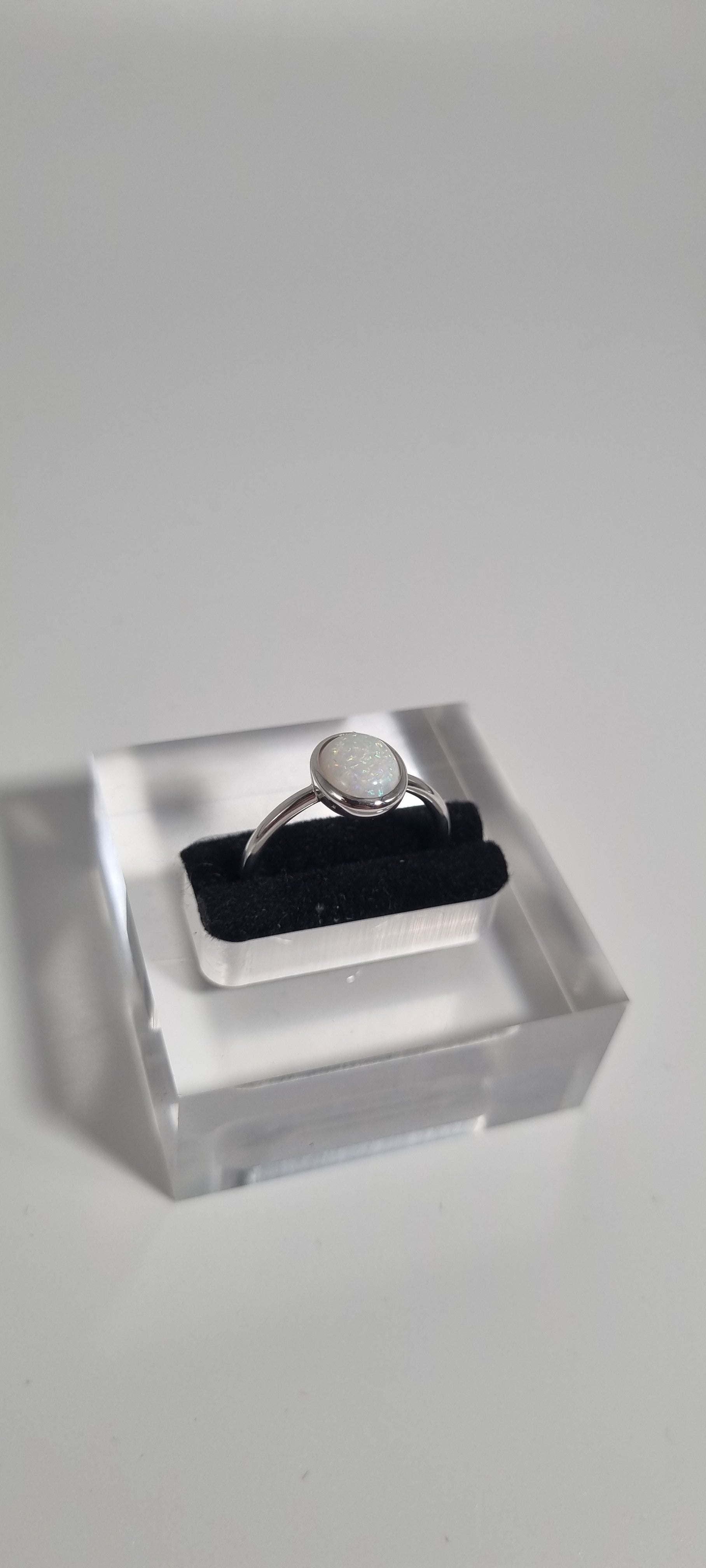 1.25ct White Opal