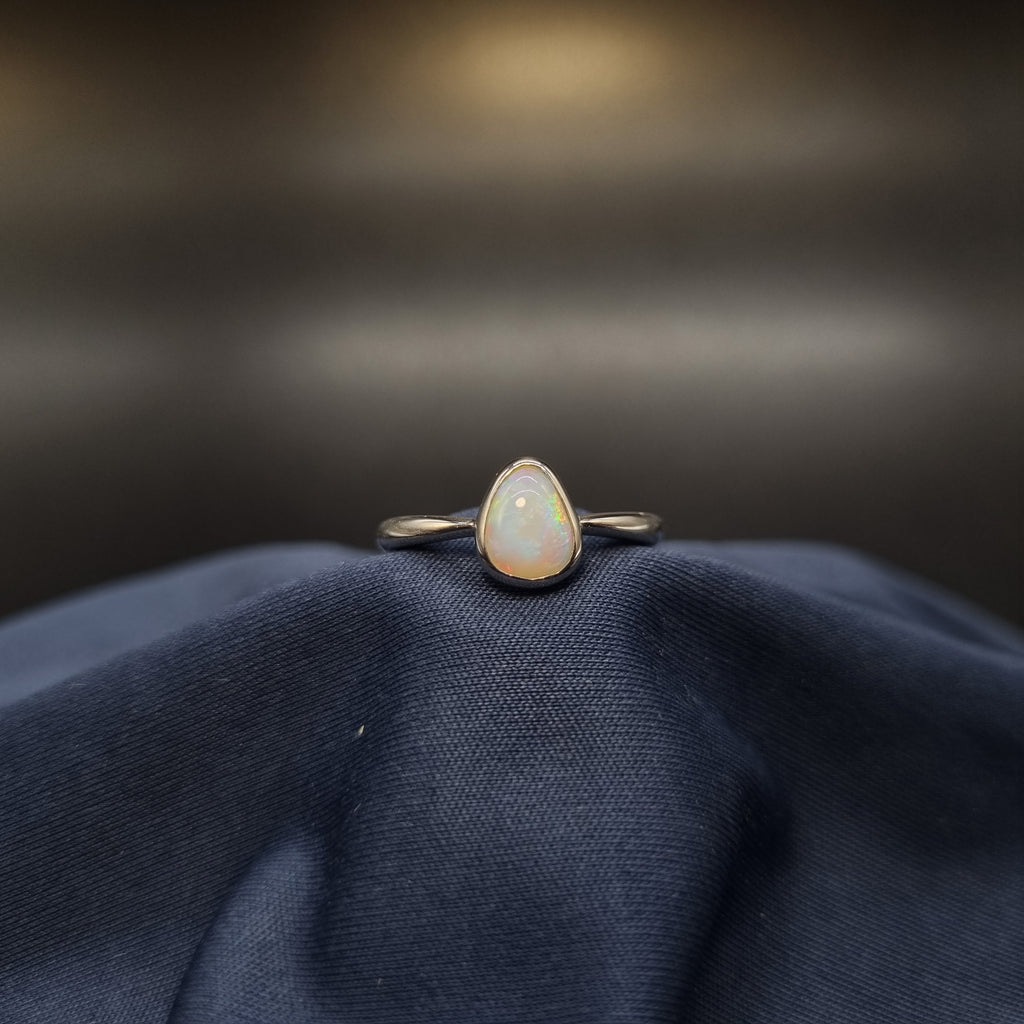 .7ct Solid Light Opal