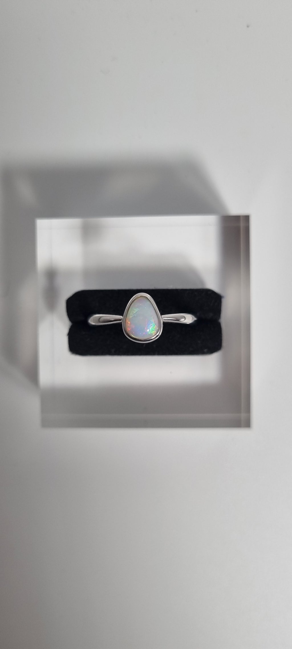 .7ct Solid Light Opal