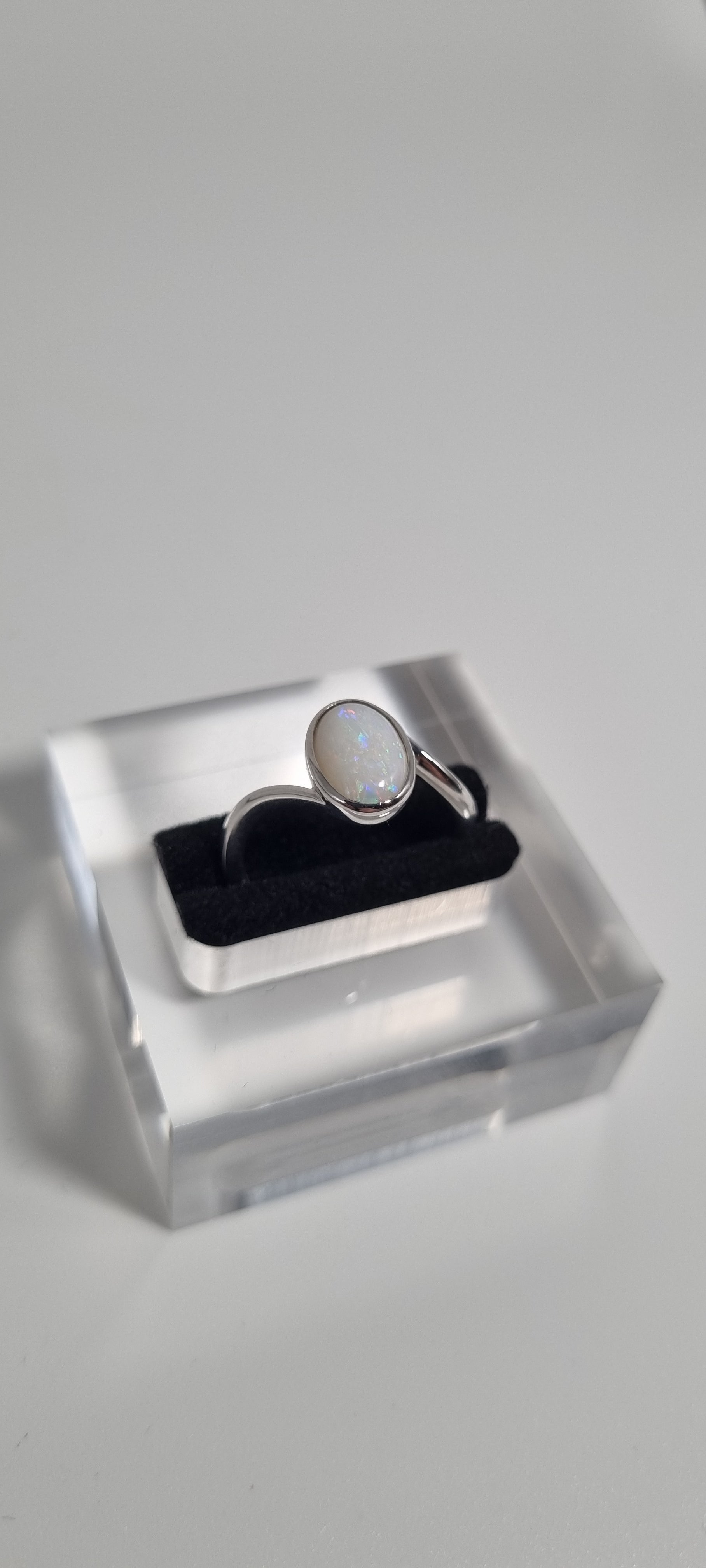 1.3ct White Opal