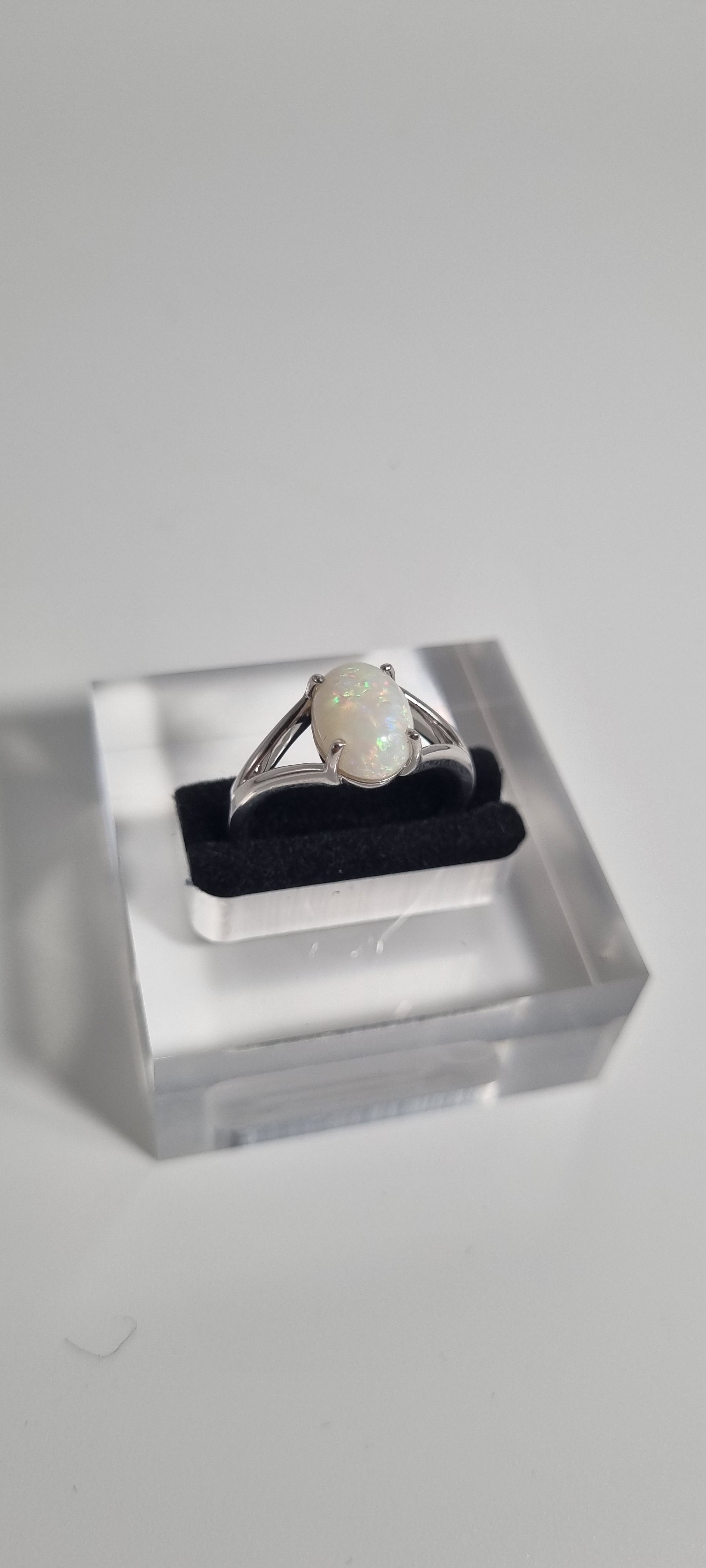 2.45ct Solid White Opal