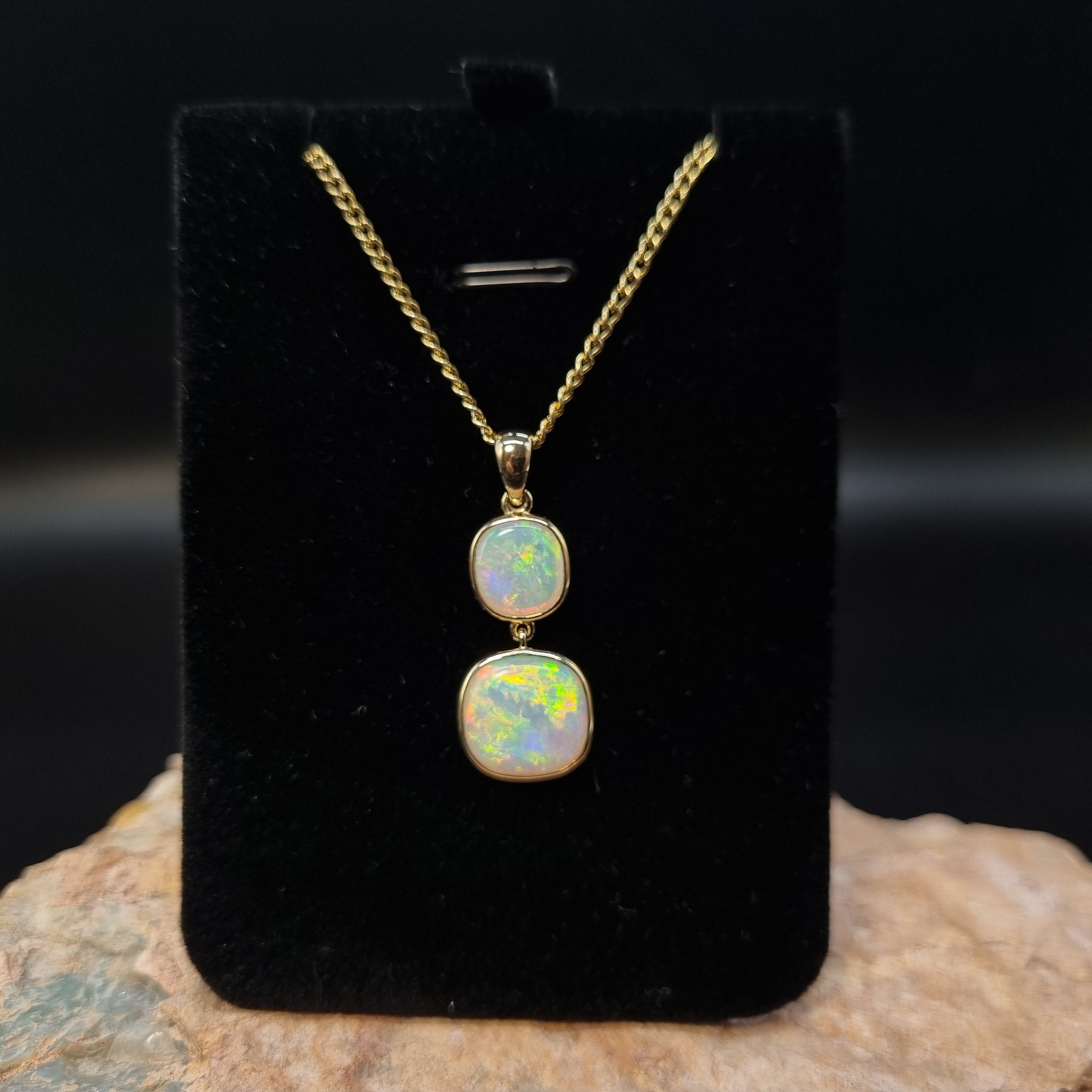 3.5ct Double solid Crystal Opal in 9k Gold