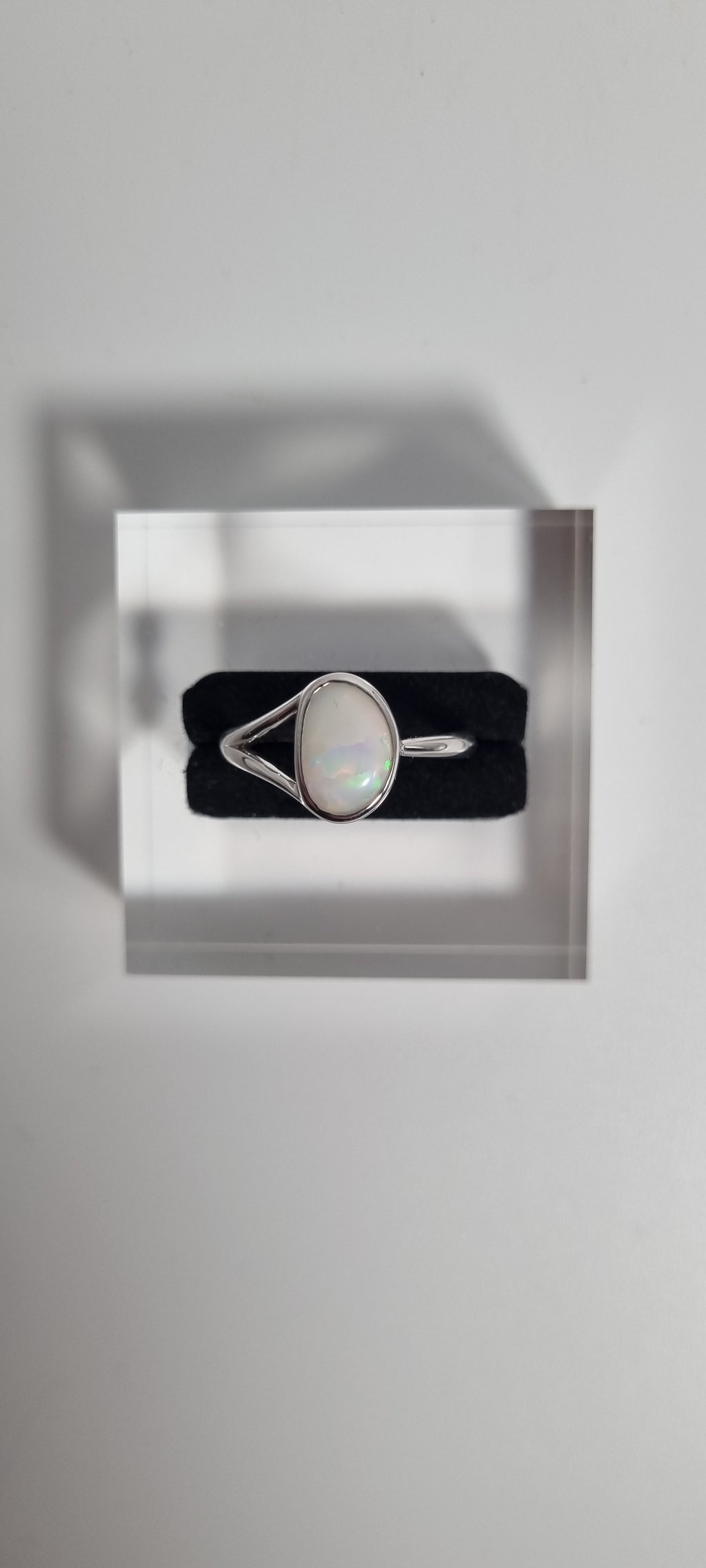 1.35ct White Opal