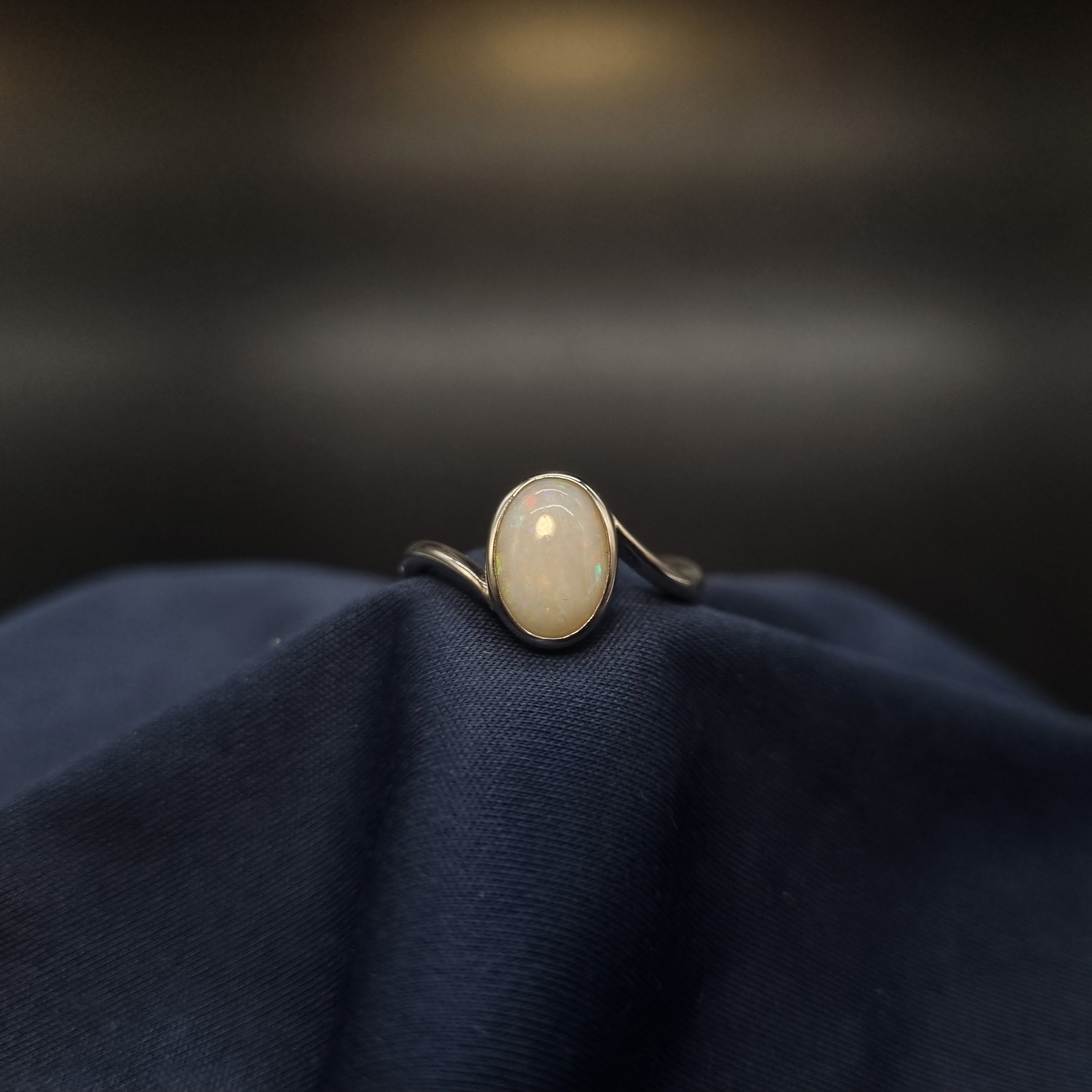 1.3ct White Opal