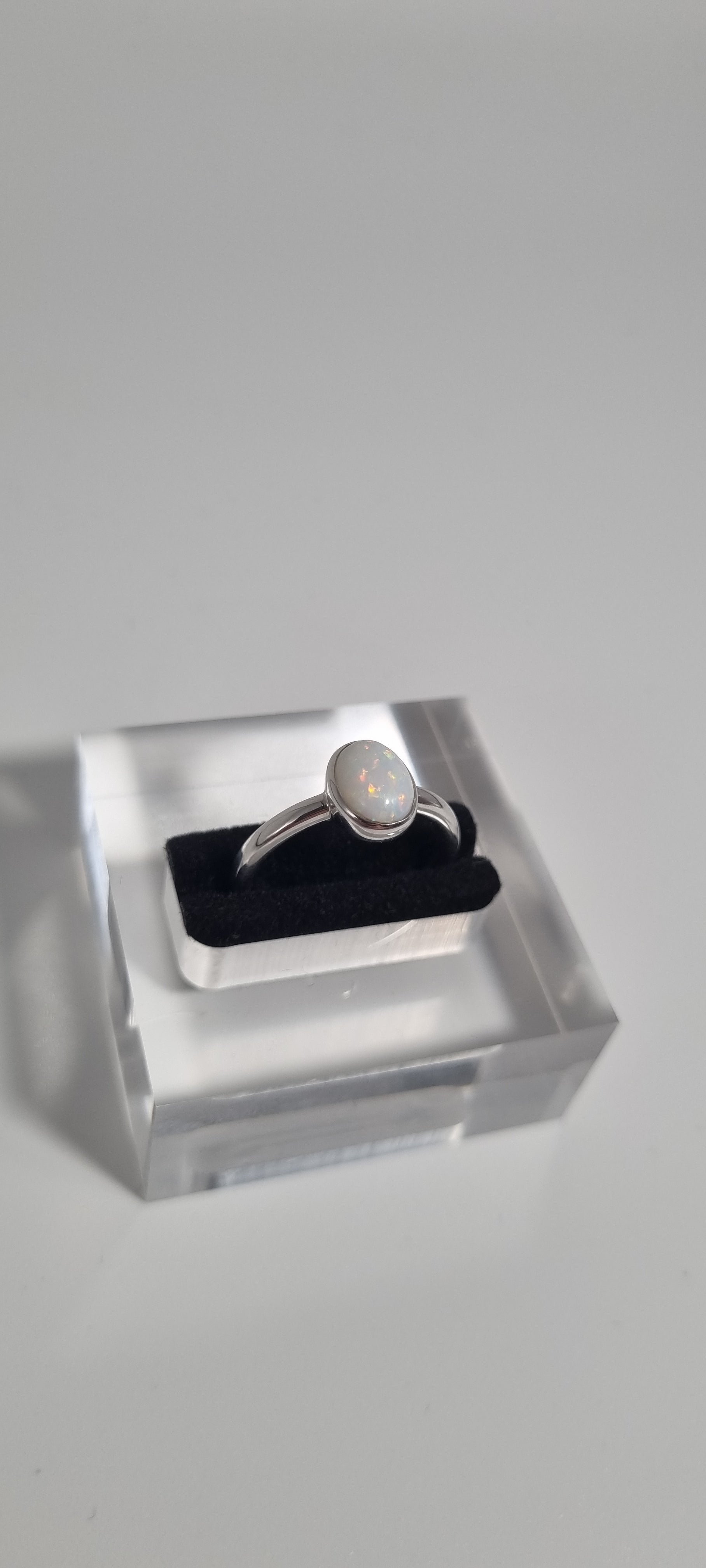 1.3ct White Opal