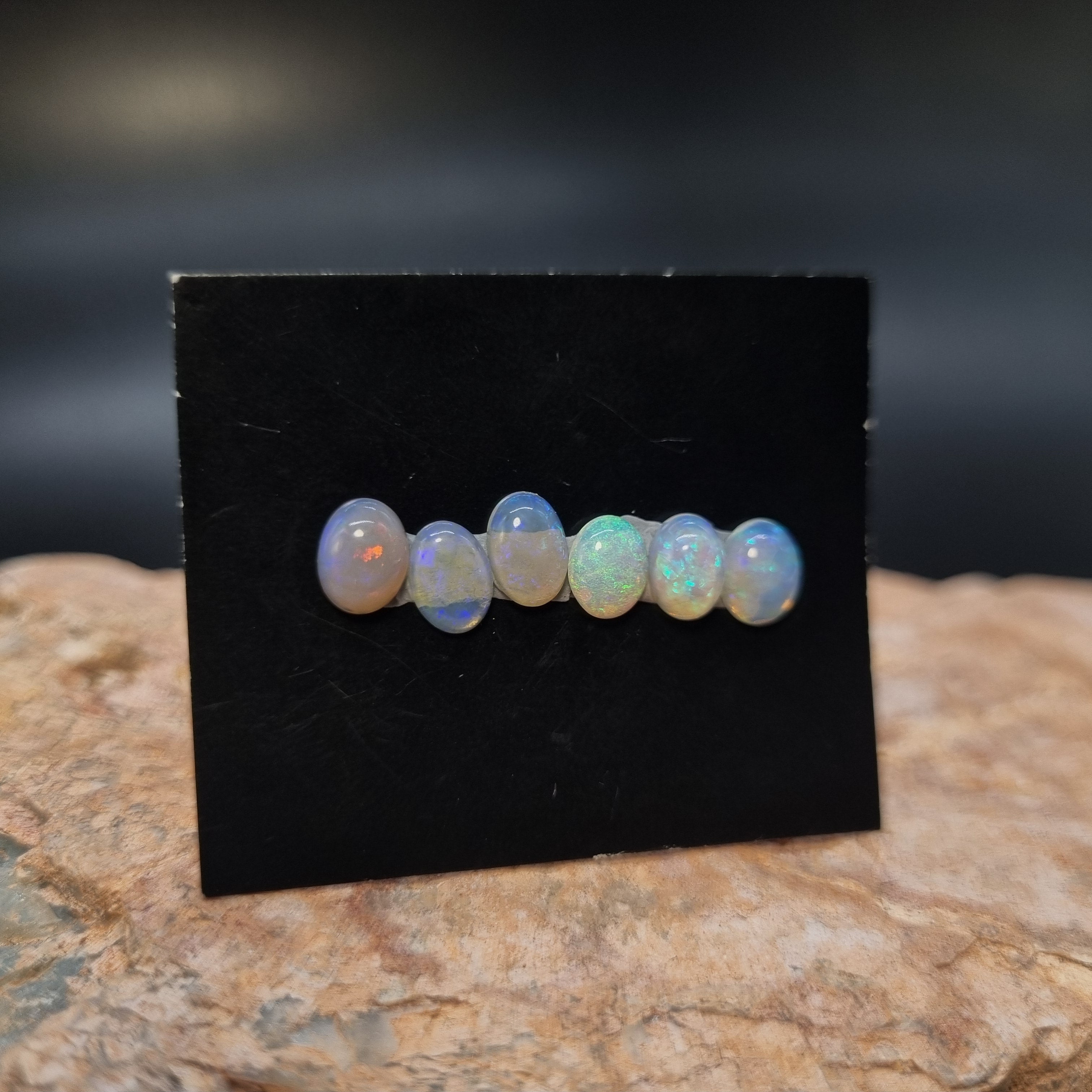 Mix small ovals x6 3.3ct