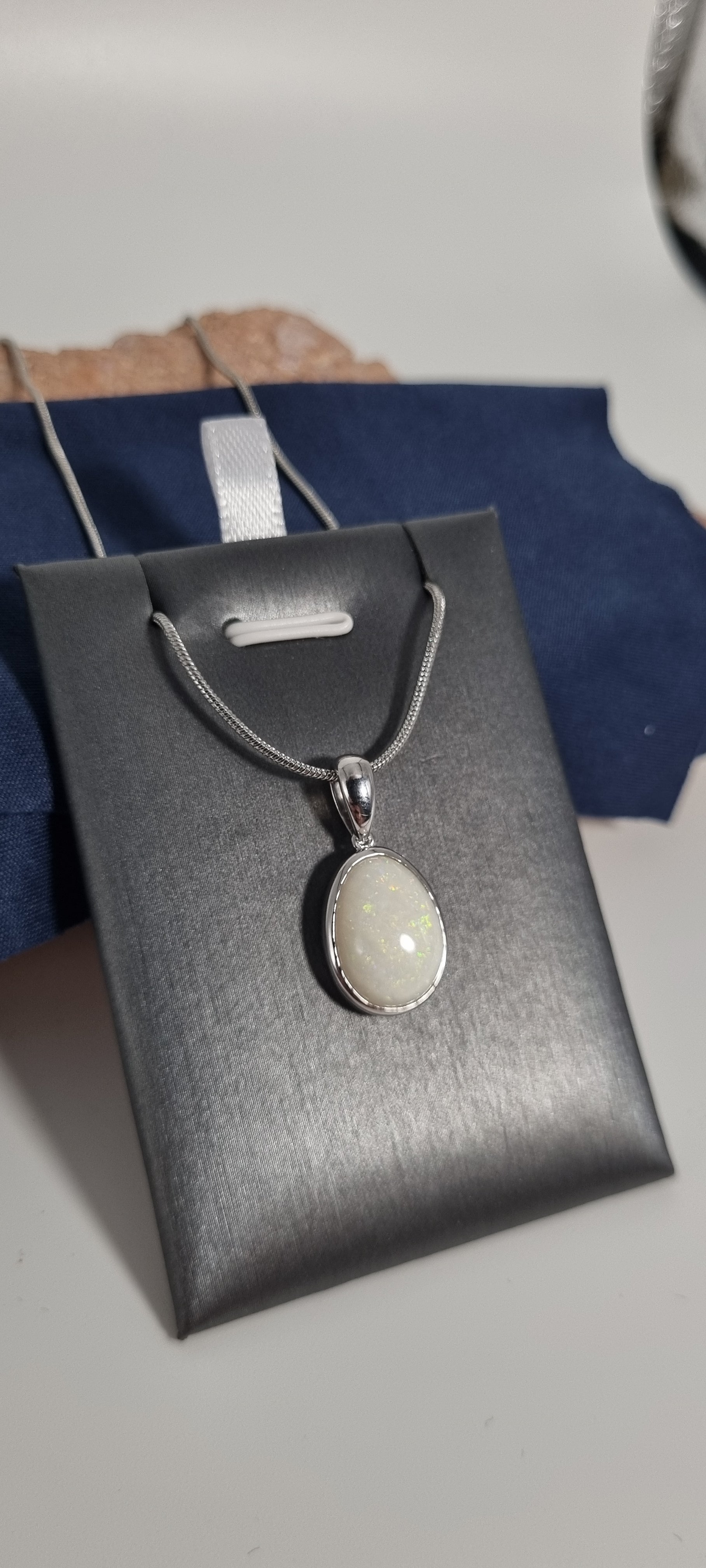 5.7ct Solid Opal