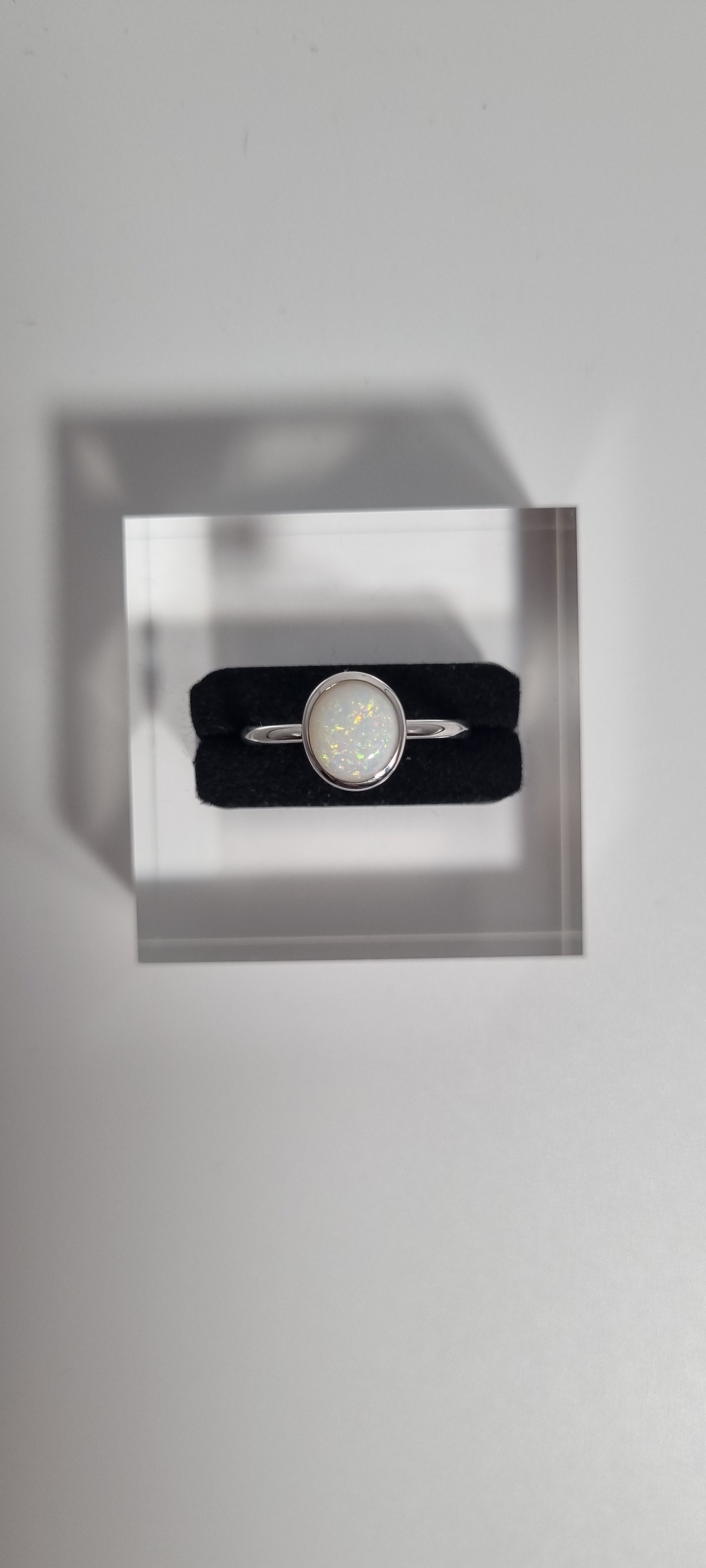 1.25ct White Opal