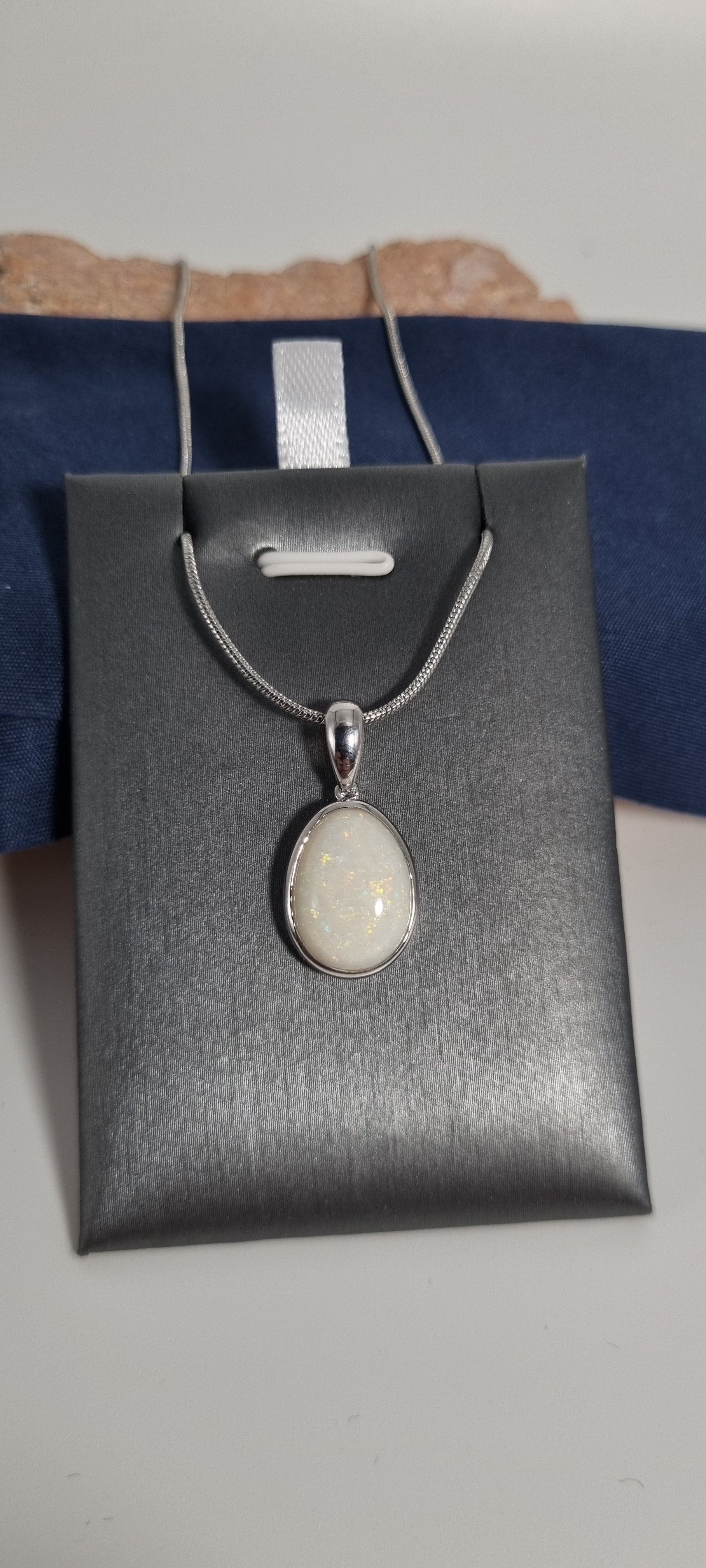 5.7ct Solid Opal