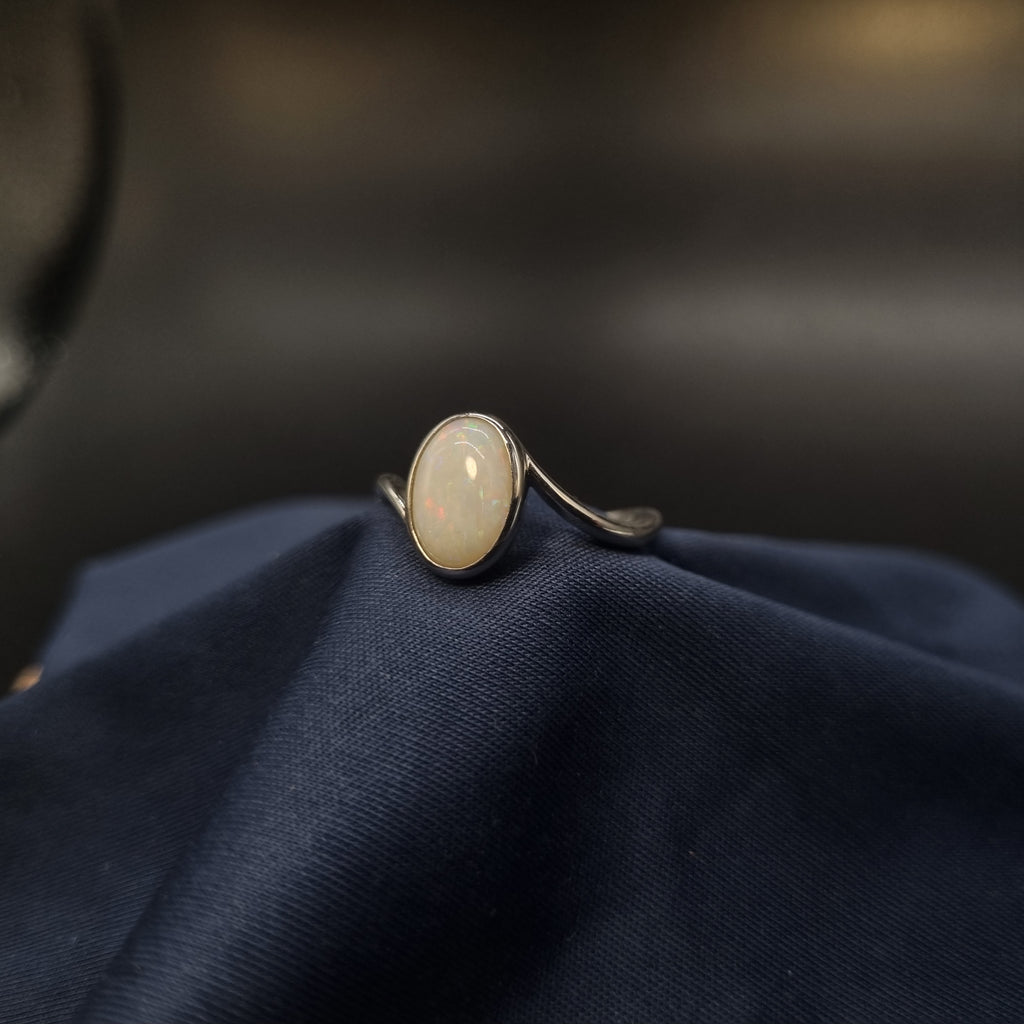 1.3ct White Opal