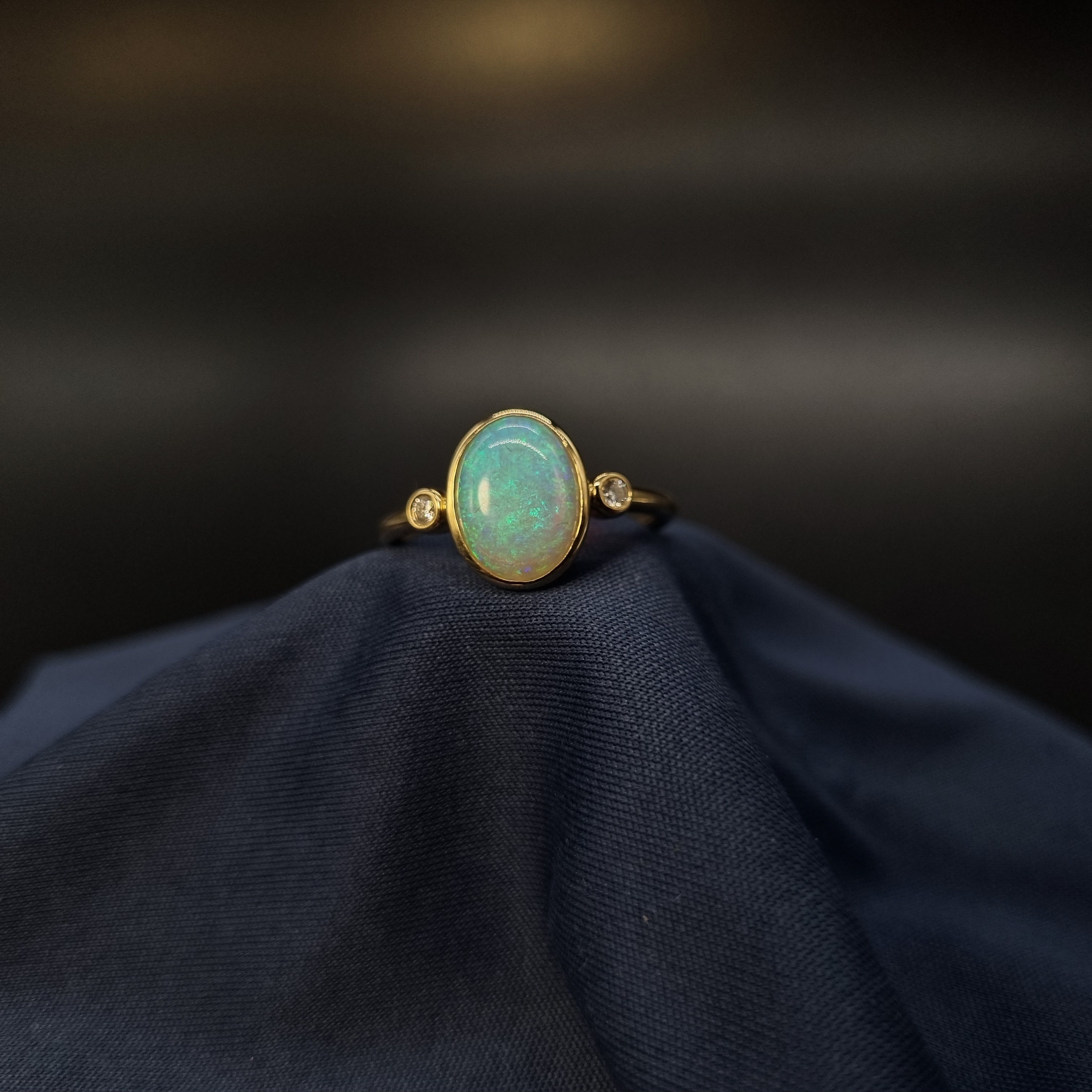 1.7ct Solid Opal in 9k Gold W/Zirconia